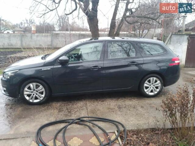 Сірий Пежо 308, об'ємом двигуна 1.6 л та пробігом 180 тис. км за 12500 $, фото 4 на Automoto.ua