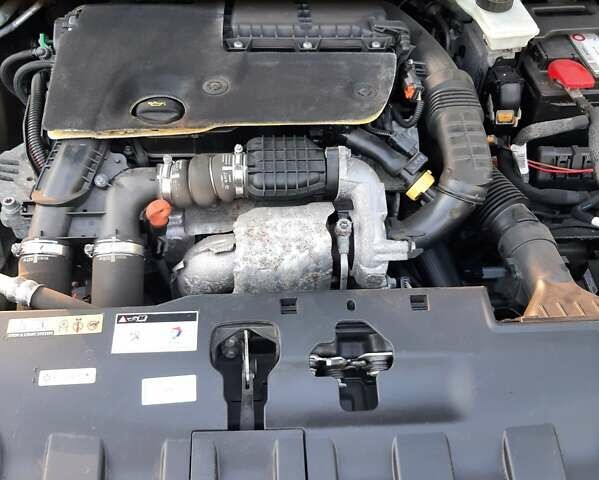 Серый Пежо 308, объемом двигателя 1.56 л и пробегом 254 тыс. км за 10950 $, фото 116 на Automoto.ua