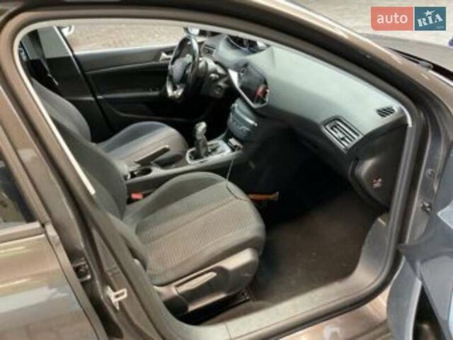 Серый Пежо 308, объемом двигателя 1.2 л и пробегом 161 тыс. км за 11200 $, фото 12 на Automoto.ua