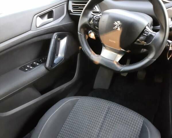 Серый Пежо 308, объемом двигателя 1.56 л и пробегом 254 тыс. км за 10950 $, фото 86 на Automoto.ua