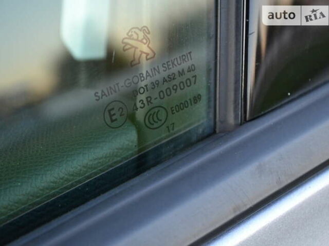 Серый Пежо 308, объемом двигателя 1.6 л и пробегом 244 тыс. км за 9800 $, фото 35 на Automoto.ua