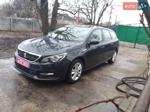 Сірий Пежо 308, об'ємом двигуна 1.6 л та пробігом 180 тис. км за 12500 $, фото 3 на Automoto.ua