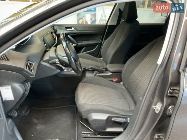 Серый Пежо 308, объемом двигателя 1.2 л и пробегом 161 тыс. км за 11200 $, фото 10 на Automoto.ua