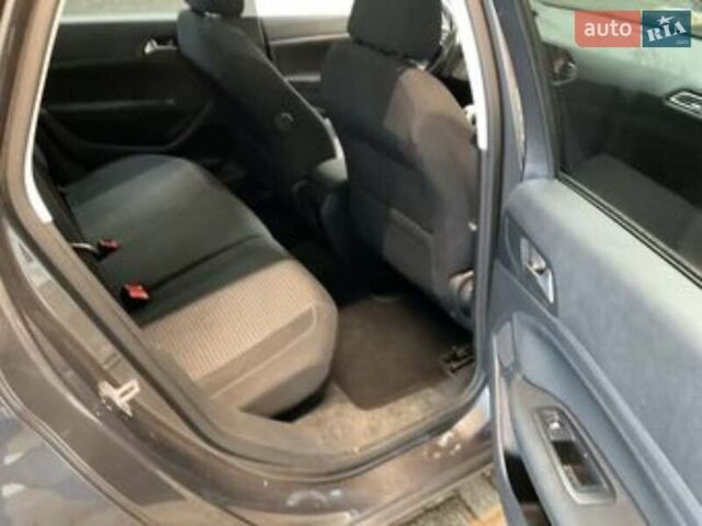 Серый Пежо 308, объемом двигателя 1.2 л и пробегом 161 тыс. км за 11200 $, фото 9 на Automoto.ua
