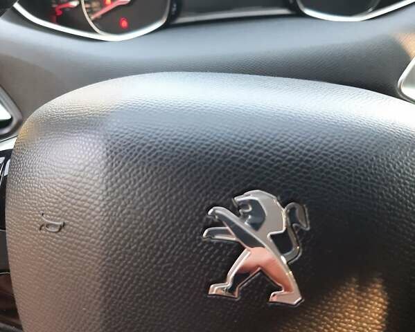 Серый Пежо 308, объемом двигателя 1.56 л и пробегом 254 тыс. км за 10950 $, фото 101 на Automoto.ua