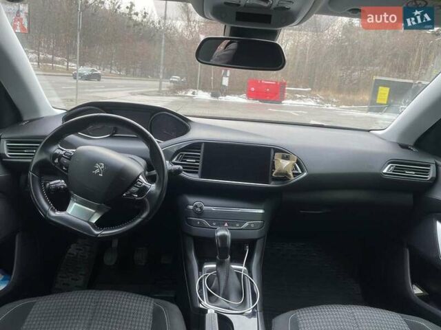 Серый Пежо 308, объемом двигателя 1.6 л и пробегом 223 тыс. км за 9990 $, фото 20 на Automoto.ua