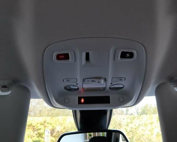 Серый Пежо 308, объемом двигателя 1.56 л и пробегом 254 тыс. км за 10950 $, фото 90 на Automoto.ua