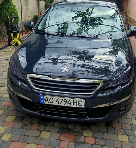 Серый Пежо 308, объемом двигателя 1.6 л и пробегом 187 тыс. км за 11000 $, фото 1 на Automoto.ua