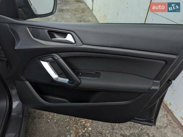 Сірий Пежо 308, об'ємом двигуна 1.5 л та пробігом 148 тис. км за 13600 $, фото 18 на Automoto.ua