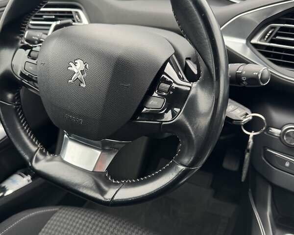 Сірий Пежо 308, об'ємом двигуна 1.5 л та пробігом 147 тис. км за 13700 $, фото 11 на Automoto.ua