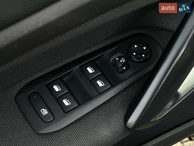 Серый Пежо 308, объемом двигателя 1.5 л и пробегом 148 тыс. км за 13600 $, фото 56 на Automoto.ua