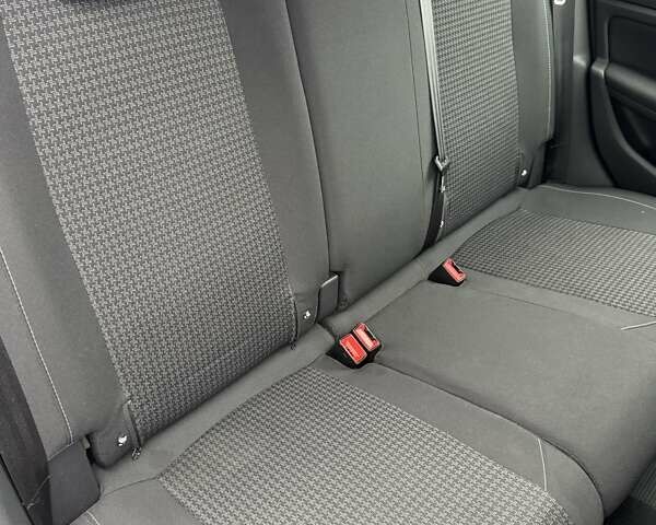 Сірий Пежо 308, об'ємом двигуна 1.5 л та пробігом 147 тис. км за 13700 $, фото 7 на Automoto.ua