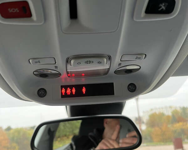 Серый Пежо 308, объемом двигателя 1.5 л и пробегом 206 тыс. км за 11900 $, фото 28 на Automoto.ua