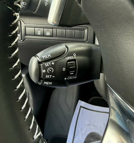 Серый Пежо 308, объемом двигателя 1.5 л и пробегом 202 тыс. км за 12500 $, фото 11 на Automoto.ua