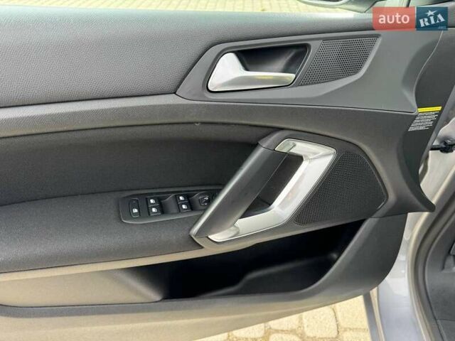 Серый Пежо 308, объемом двигателя 1.56 л и пробегом 133 тыс. км за 13299 $, фото 31 на Automoto.ua