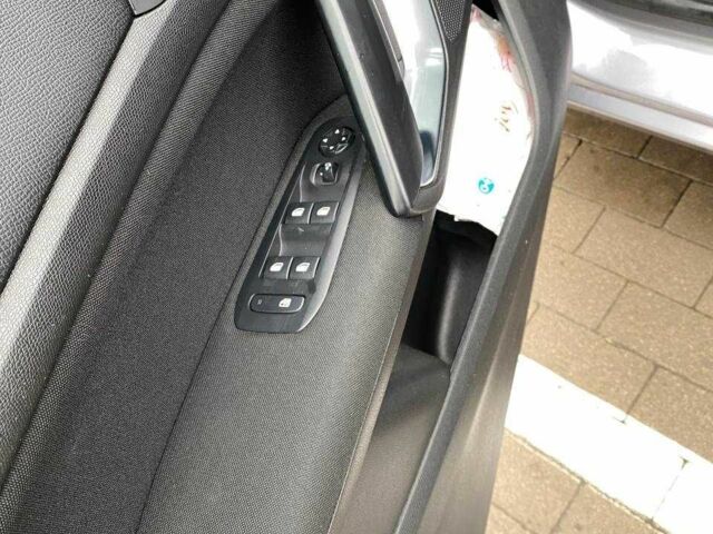 Серый Пежо 308, объемом двигателя 1.5 л и пробегом 155 тыс. км за 13200 $, фото 20 на Automoto.ua