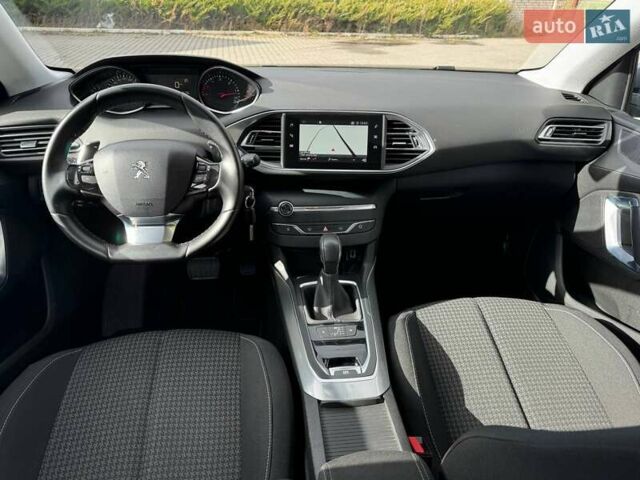Сірий Пежо 308, об'ємом двигуна 1.5 л та пробігом 133 тис. км за 13399 $, фото 24 на Automoto.ua