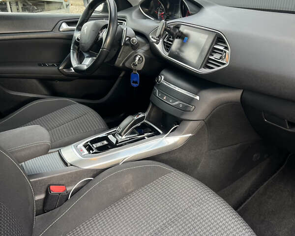 Сірий Пежо 308, об'ємом двигуна 1.5 л та пробігом 166 тис. км за 12650 $, фото 30 на Automoto.ua