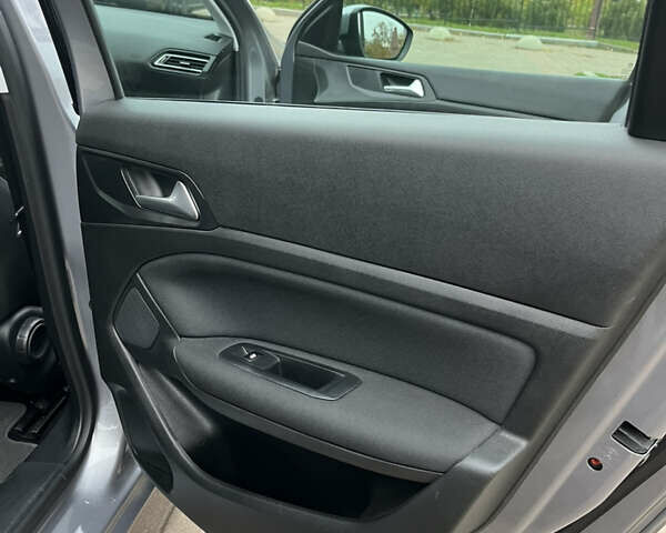 Серый Пежо 308, объемом двигателя 1.5 л и пробегом 206 тыс. км за 11900 $, фото 14 на Automoto.ua