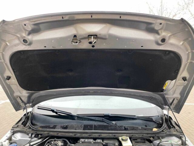 Серый Пежо 308, объемом двигателя 1.5 л и пробегом 155 тыс. км за 13200 $, фото 21 на Automoto.ua