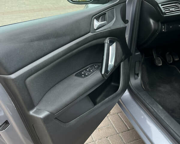 Серый Пежо 308, объемом двигателя 1.5 л и пробегом 206 тыс. км за 11900 $, фото 17 на Automoto.ua