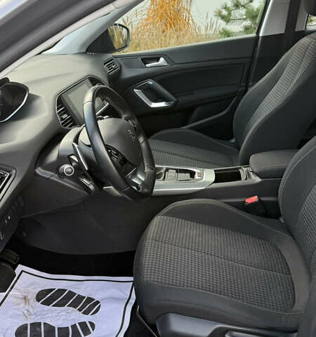 Серый Пежо 308, объемом двигателя 1.5 л и пробегом 202 тыс. км за 12500 $, фото 9 на Automoto.ua