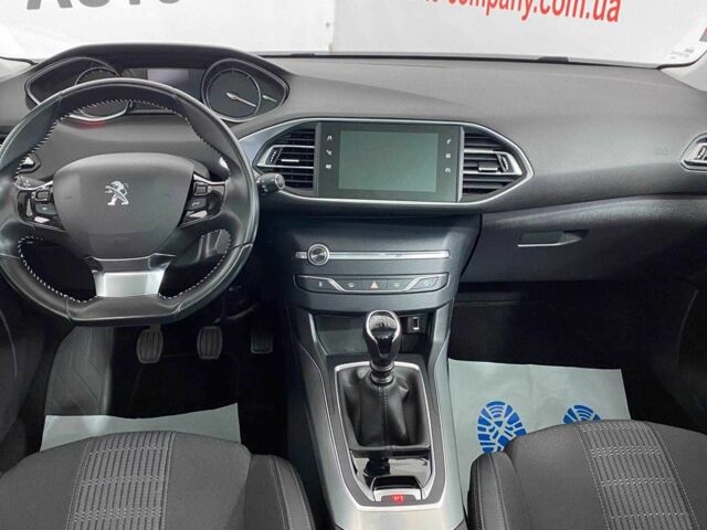 Сірий Пежо 308, об'ємом двигуна 1.5 л та пробігом 175 тис. км за 13150 $, фото 4 на Automoto.ua