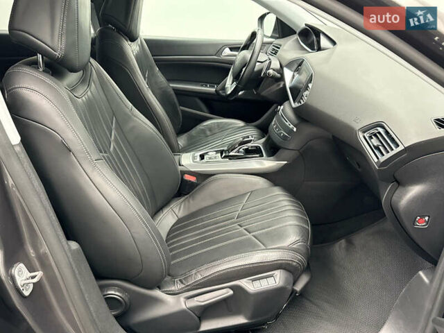 Серый Пежо 308, объемом двигателя 1.5 л и пробегом 168 тыс. км за 15300 $, фото 21 на Automoto.ua