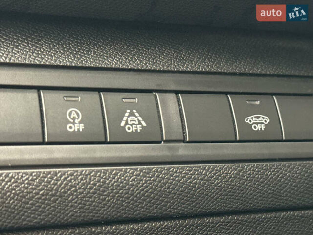 Серый Пежо 308, объемом двигателя 1.5 л и пробегом 168 тыс. км за 15300 $, фото 9 на Automoto.ua