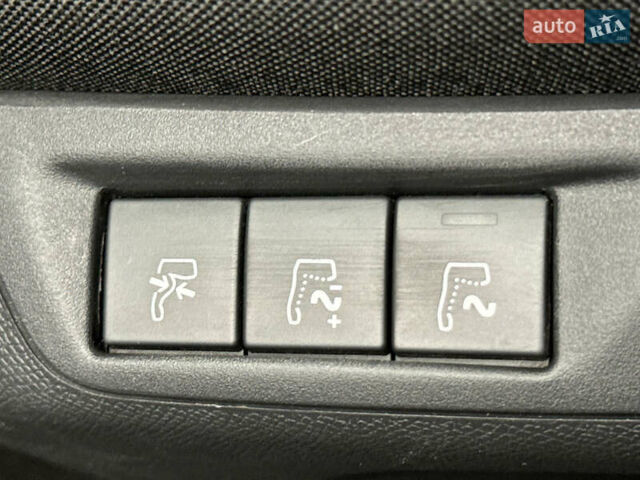 Серый Пежо 308, объемом двигателя 1.5 л и пробегом 168 тыс. км за 15300 $, фото 11 на Automoto.ua