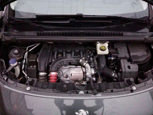 Серый Пежо 308, объемом двигателя 1.6 л и пробегом 113 тыс. км за 17000 $, фото 4 на Automoto.ua