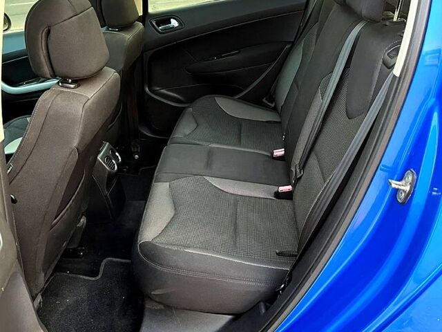 Синій Пежо 308, об'ємом двигуна 1.6 л та пробігом 250 тис. км за 4500 $, фото 4 на Automoto.ua