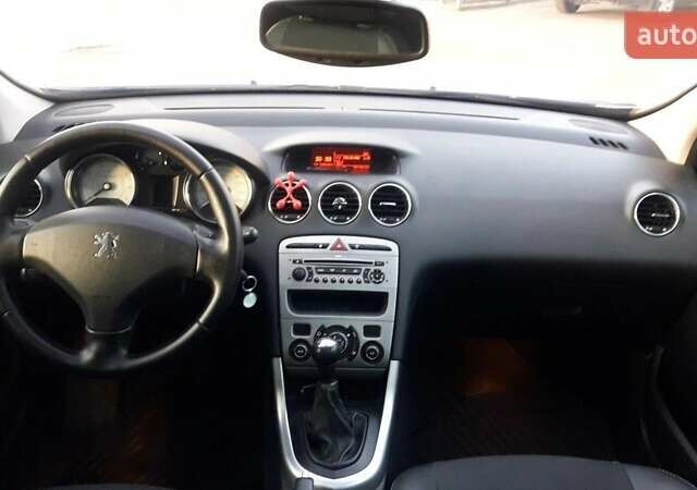 Синій Пежо 308, об'ємом двигуна 1.62 л та пробігом 122 тис. км за 5400 $, фото 11 на Automoto.ua