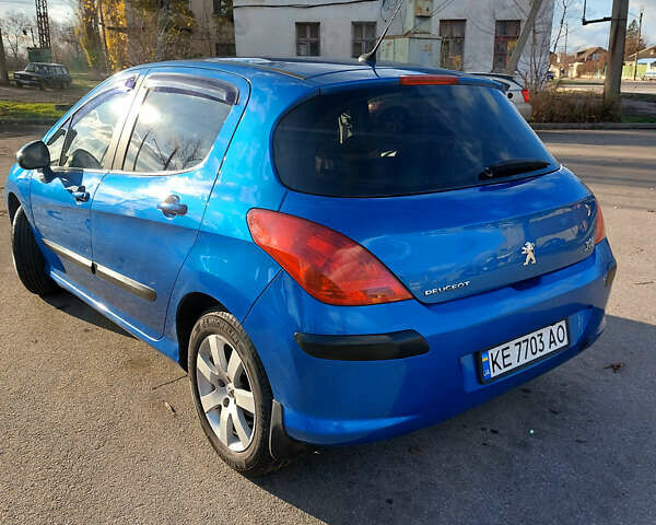 Синий Пежо 308, объемом двигателя 1.6 л и пробегом 220 тыс. км за 5300 $, фото 4 на Automoto.ua