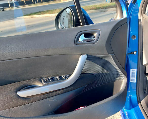 Синий Пежо 308, объемом двигателя 1.6 л и пробегом 220 тыс. км за 5300 $, фото 8 на Automoto.ua