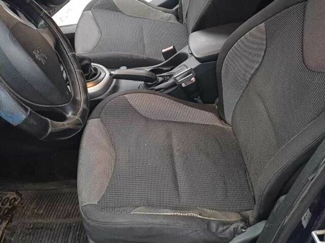 Синий Пежо 308, объемом двигателя 1.6 л и пробегом 252 тыс. км за 5000 $, фото 4 на Automoto.ua