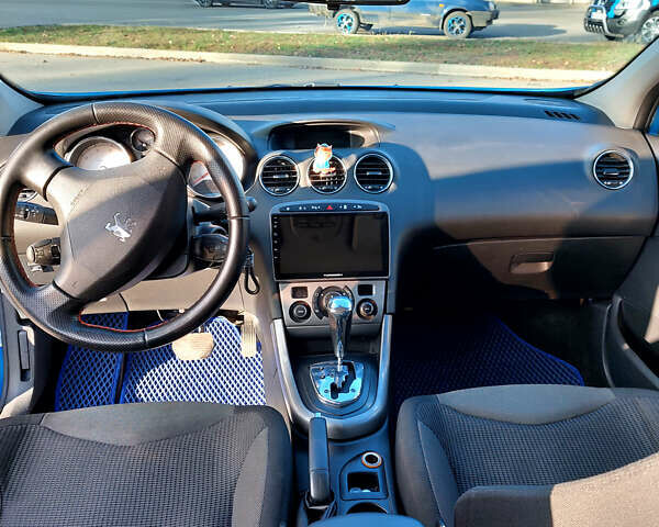 Синий Пежо 308, объемом двигателя 1.6 л и пробегом 220 тыс. км за 5300 $, фото 10 на Automoto.ua