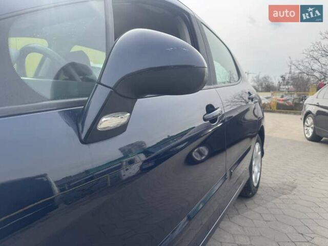 Синий Пежо 308, объемом двигателя 1.6 л и пробегом 225 тыс. км за 5500 $, фото 20 на Automoto.ua