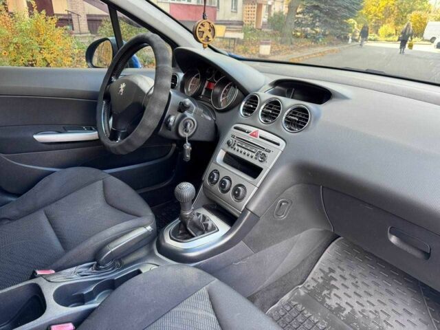 Синій Пежо 308, об'ємом двигуна 1.6 л та пробігом 154 тис. км за 4999 $, фото 8 на Automoto.ua