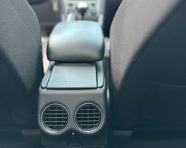 Синий Пежо 308, объемом двигателя 1.6 л и пробегом 194 тыс. км за 5800 $, фото 26 на Automoto.ua