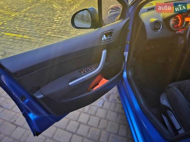 Синий Пежо 308, объемом двигателя 1.6 л и пробегом 220 тыс. км за 5500 $, фото 4 на Automoto.ua