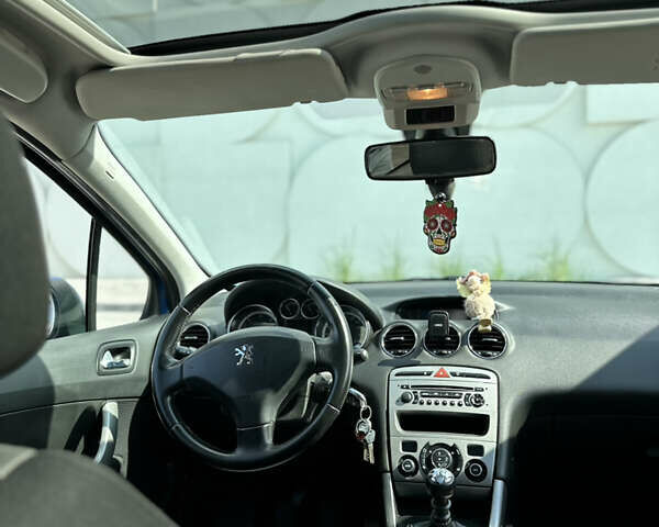 Синий Пежо 308, объемом двигателя 1.6 л и пробегом 194 тыс. км за 5800 $, фото 14 на Automoto.ua