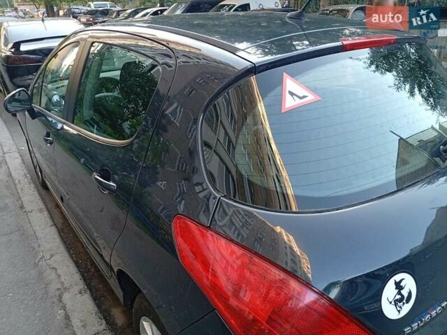 Синий Пежо 308, объемом двигателя 1.6 л и пробегом 230 тыс. км за 4700 $, фото 3 на Automoto.ua