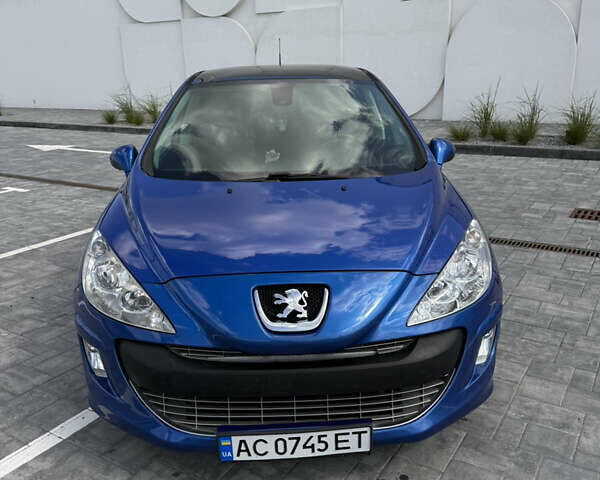 Синий Пежо 308, объемом двигателя 1.6 л и пробегом 194 тыс. км за 5800 $, фото 1 на Automoto.ua