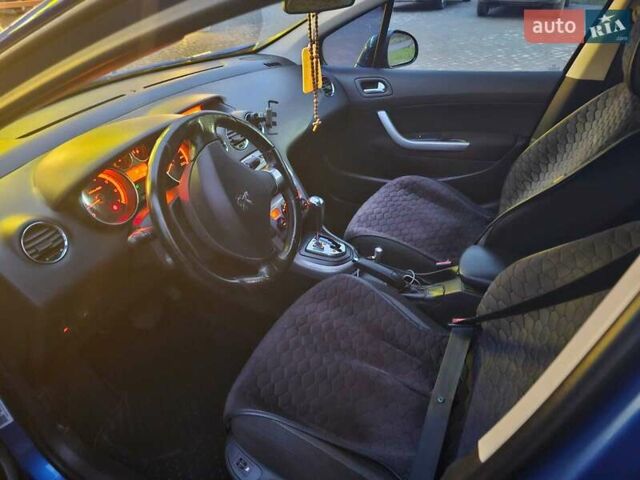 Синий Пежо 308, объемом двигателя 1.6 л и пробегом 220 тыс. км за 5500 $, фото 3 на Automoto.ua
