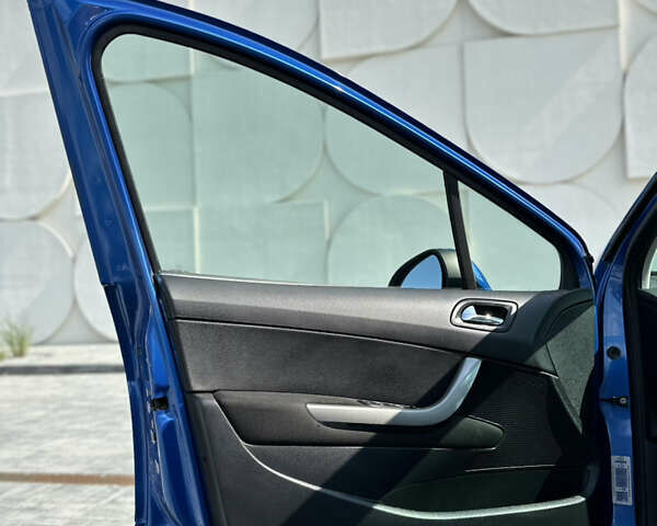 Синий Пежо 308, объемом двигателя 1.6 л и пробегом 194 тыс. км за 5800 $, фото 30 на Automoto.ua