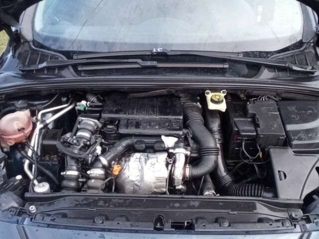 Синий Пежо 308, объемом двигателя 1.6 л и пробегом 370 тыс. км за 4500 $, фото 7 на Automoto.ua