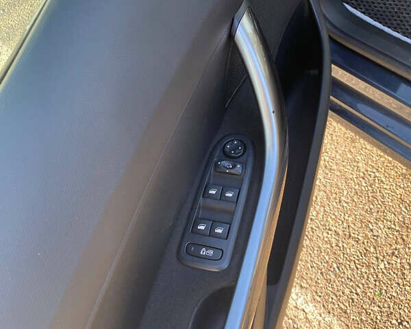 Синій Пежо 308, об'ємом двигуна 1.6 л та пробігом 159 тис. км за 8700 $, фото 6 на Automoto.ua