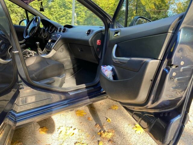 Синий Пежо 308, объемом двигателя 1.6 л и пробегом 232 тыс. км за 6400 $, фото 10 на Automoto.ua