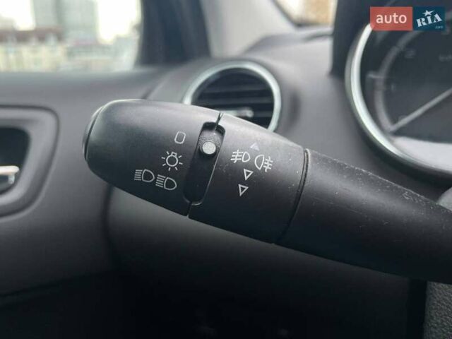 Синий Пежо 308, объемом двигателя 1.6 л и пробегом 123 тыс. км за 6790 $, фото 17 на Automoto.ua